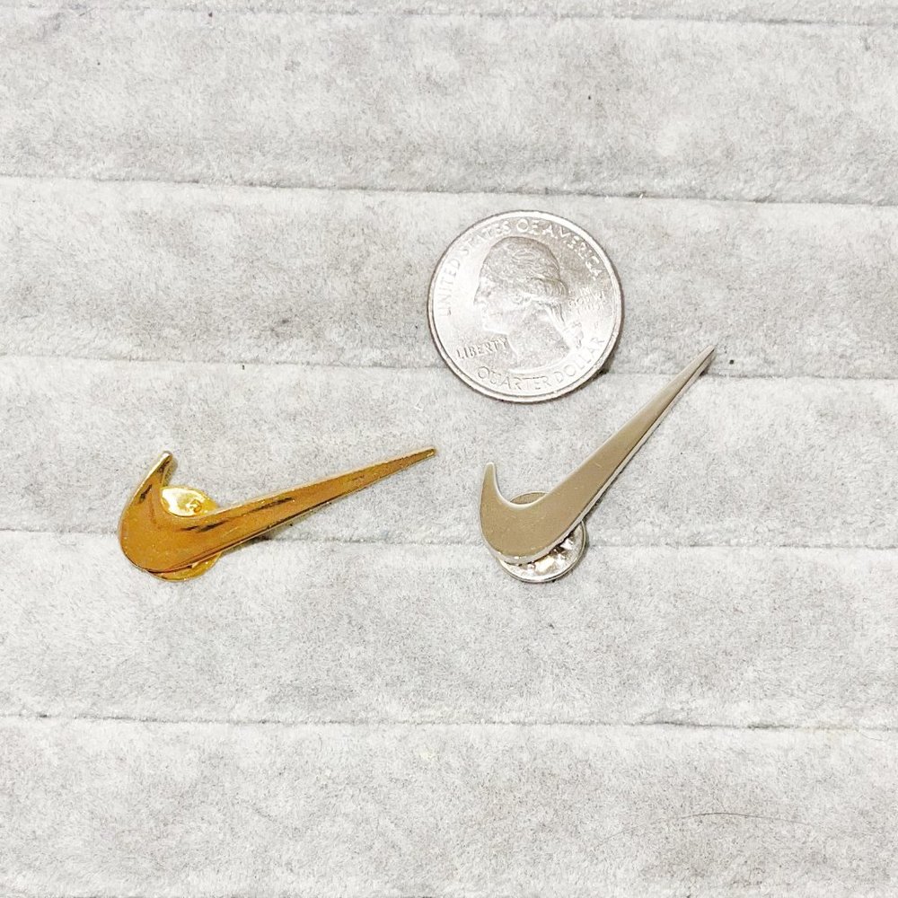 Nike Brooche/Pin